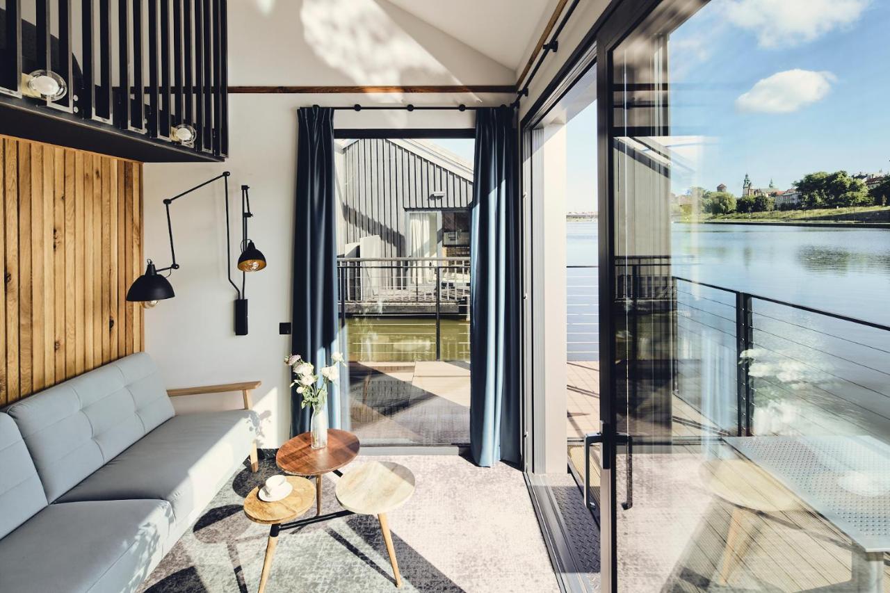 New Port - Premium Floating Aparthotel Cracóvia Exterior foto