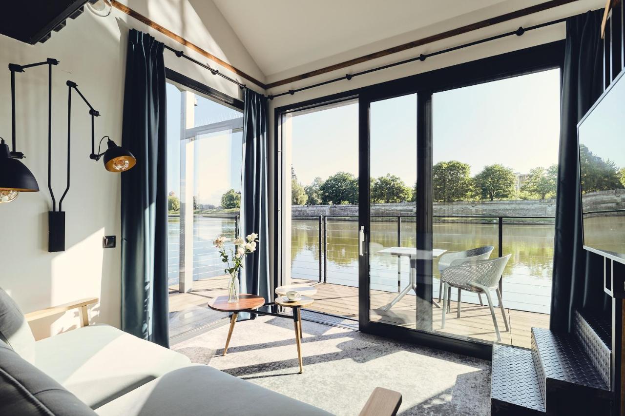 New Port - Premium Floating Aparthotel Cracóvia Exterior foto
